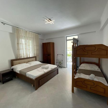 Qeparo View Rooms Buitenkant foto