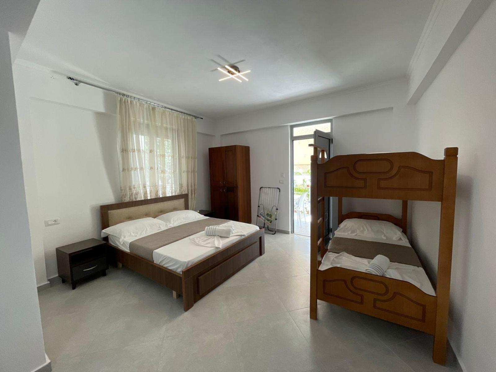 Qeparo View Rooms Buitenkant foto